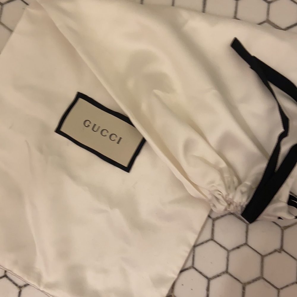 Gucci dust bag white black drawstring with logo
